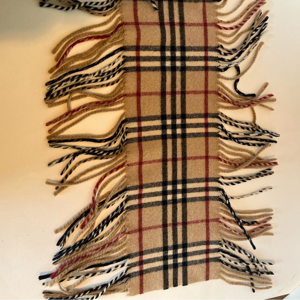 Burberry 100% Cashmere Fringed Scarf - Picture 2 of 9